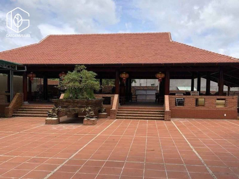 thiết kế nhà vườn đẹp xây bằng gạch đỏ