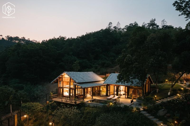 thiết kế nhà gỗ sân vườn