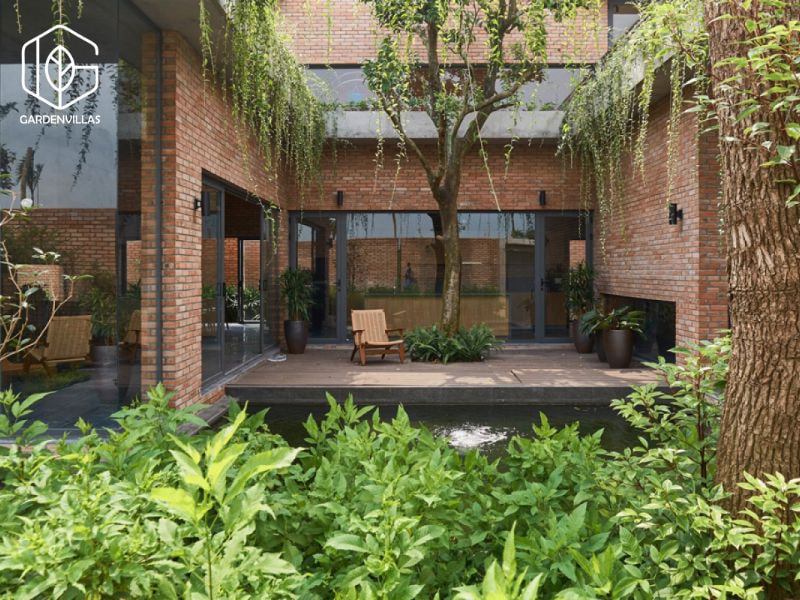 thiết kế nhà vườn đẹp xây bằng gạch đỏ