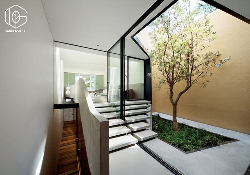 thiết kế nhà có sân vườn ở giữa