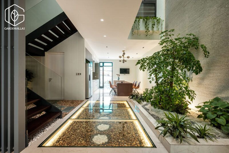 thiết kế nhà có sân vườn ở giữa